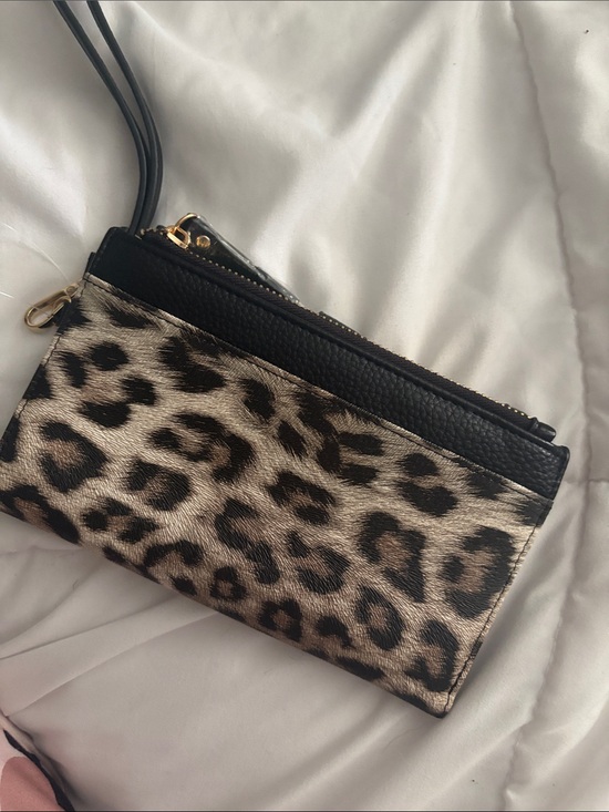 None Handbags - Leopard Print Wristlet Clutch with Black Trim